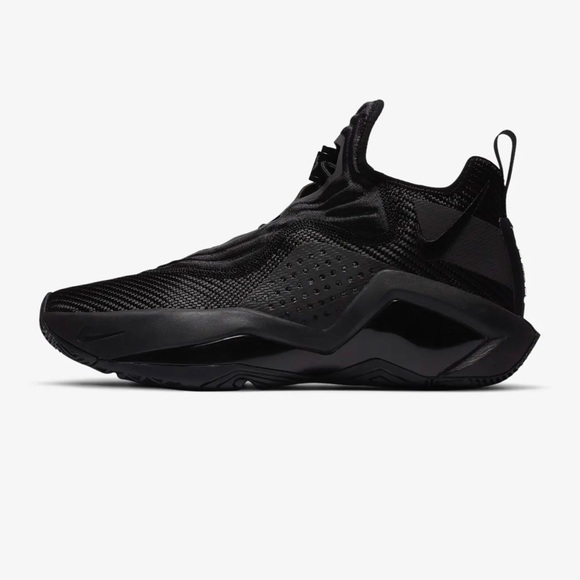 Nike LeBron James Soldier XIV 14 Triple Black Blackout Size 9 New - Picture 7 of 14